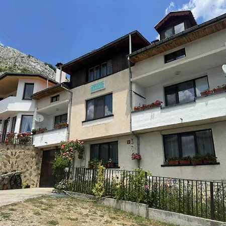 здравец Guest house