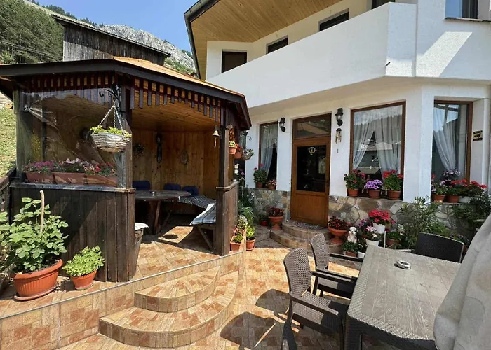 Guest house здравец 3*